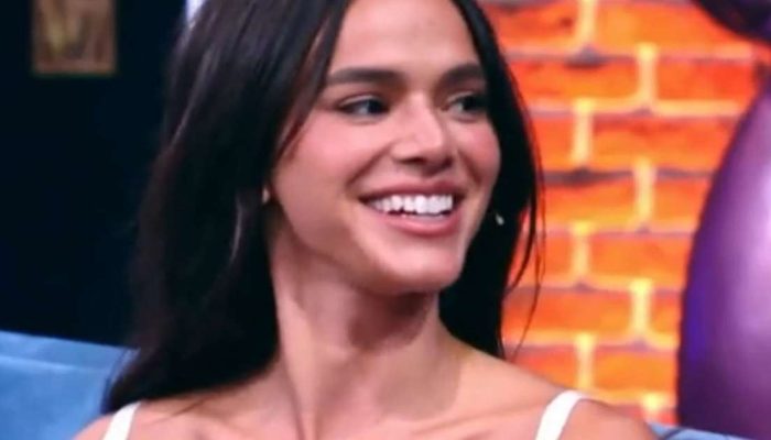 1732110532-bruna-marquezine