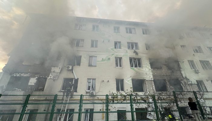 2025-08-18t041202z-1142295971-rc2f9gave9vd-rtrmadp-3-ukraine-crisis-attack-kharkiv