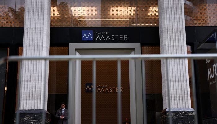 2025-11-18t173757z-115159487-rc24zhapk2m5-rtrmadp-3-brazil-banco-master