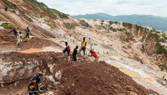 2026-01-30t213800z-120793558-rc2pjdaovu5i-rtrmadp-3-congo-mining-collapse