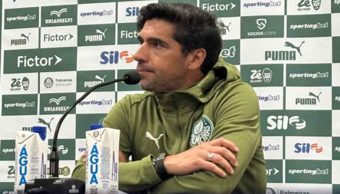 Abel-abandona-entrevista-coletiva-apos-derrota-no-classico