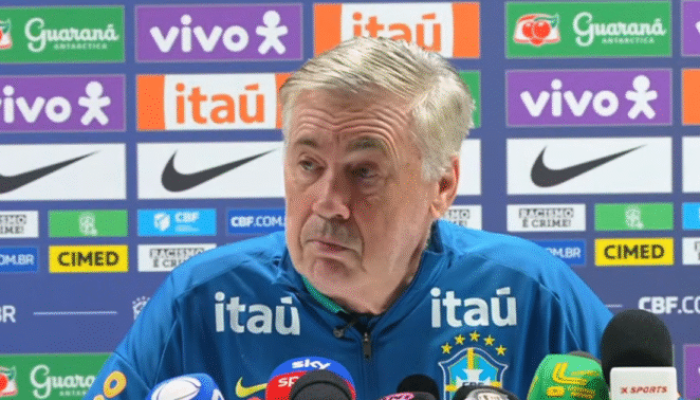 Carlo-Ancelotti-treinador-da-Selecao-durante-entrevista-coletiva