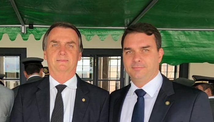 Jair-e-Flavio-Bolsonaro