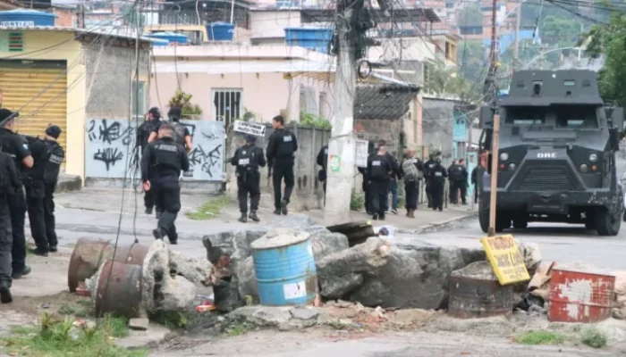 Prisão braço direito Doca