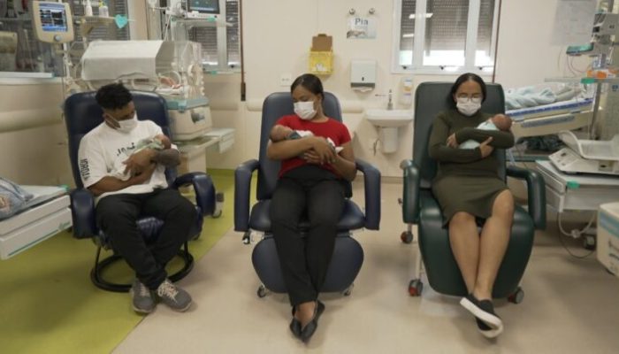 Trigêmeos transplante de útero