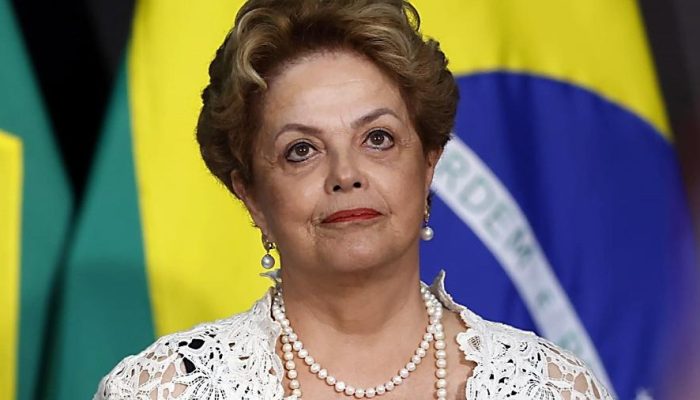 a-ex-presidente-dilma-rousseff-em-cerimonia-no-palacio-do-planalto-em-brasilia-1747924915922_v2_900x506