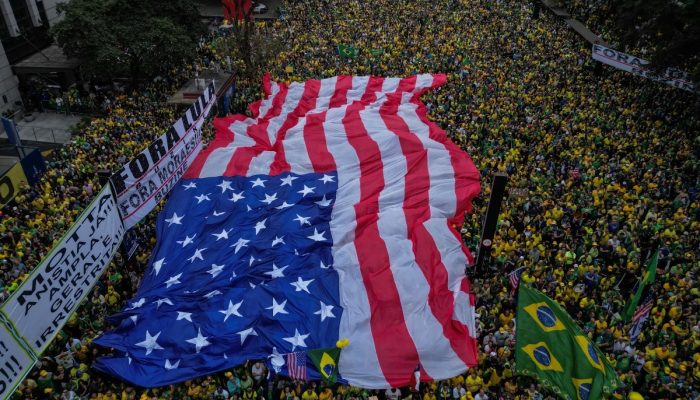 afp-20250907-73pg38g-v1-midres-brazilpoliticsjusticetrialsupporters