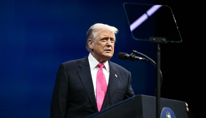 afp-20251119-84jb4vf-v2-midres-presidentdonaldtrumpdeliversremarksattheussaudii