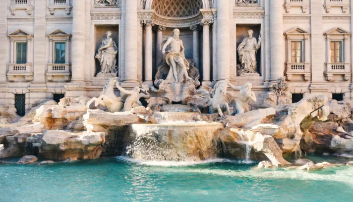 fontana-di-Trevi-michele-bitetto-2y6ojwauKJI-unsplash