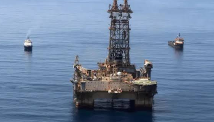 petroleo_dispara_widelg