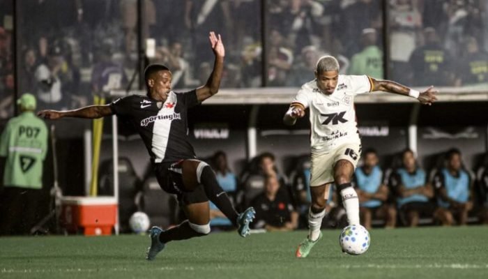 vasco-enfrentou-o-vitoria-em-sao-januario-23130